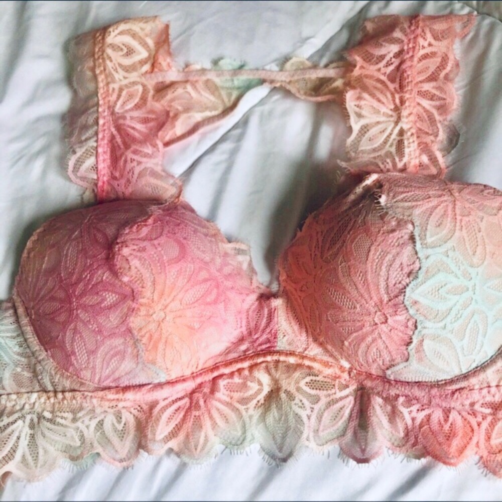 VICTORIAS SECRET PINK PUSH UP BRALETTE EDC TIE DYE